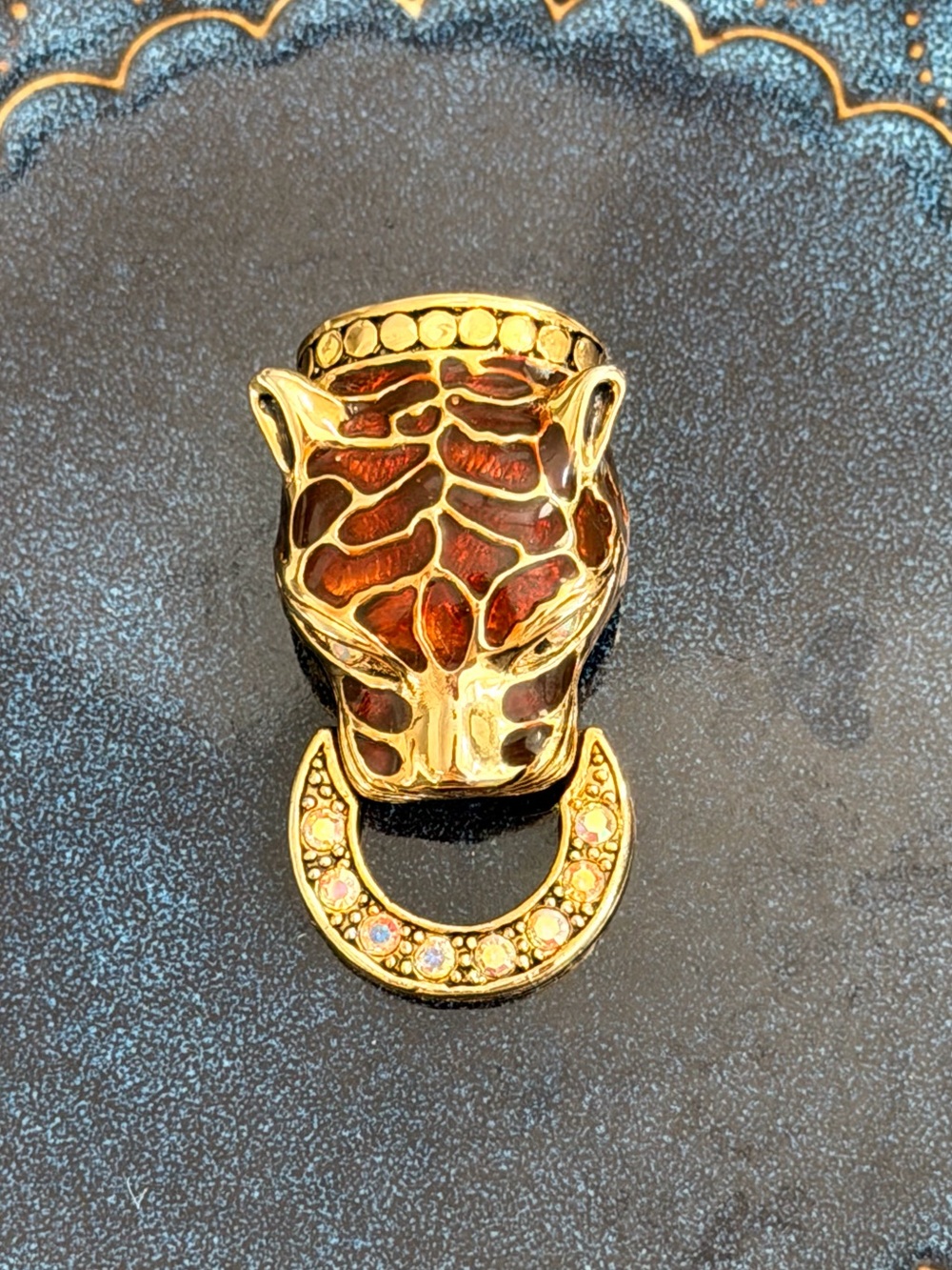 Vintage Enamel Cat Brooch AB Rhinestone Eyes Movable Horseshoe Statement Pin